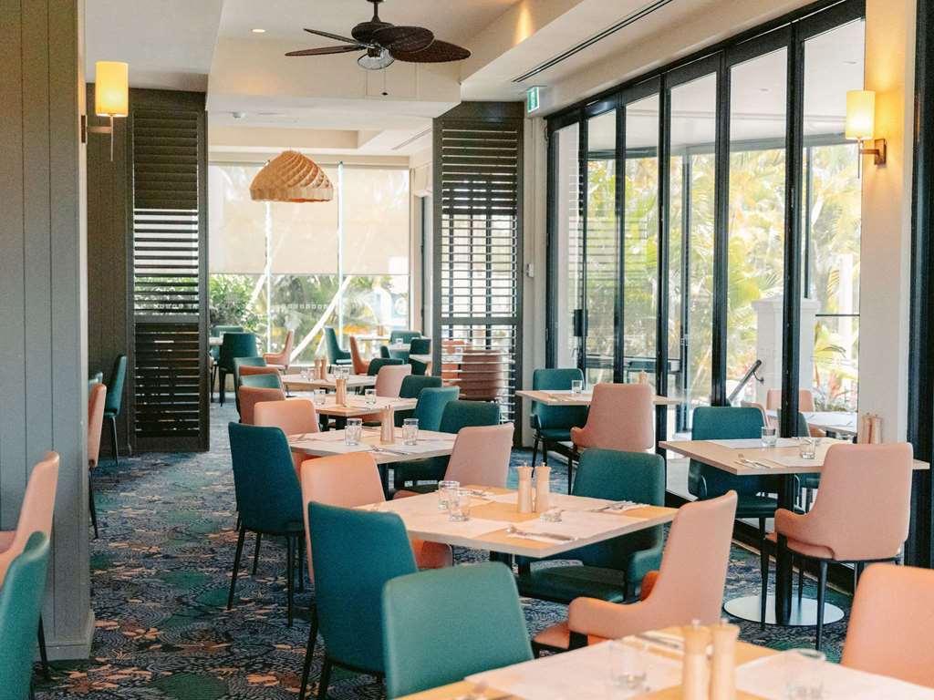 Mercure Gold Coast Resort Restaurant photo